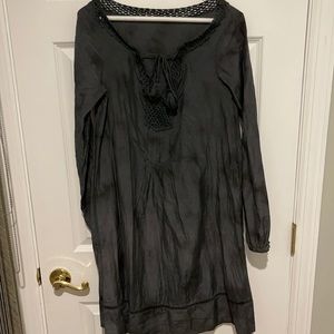Boho chic dress.